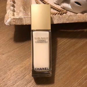New never used Chanel sublimage serum L’essence
